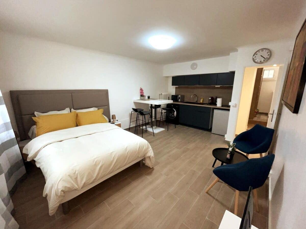 Sejour A Melun Appart'Hotel De La Mediatheque ภายนอก รูปภาพ